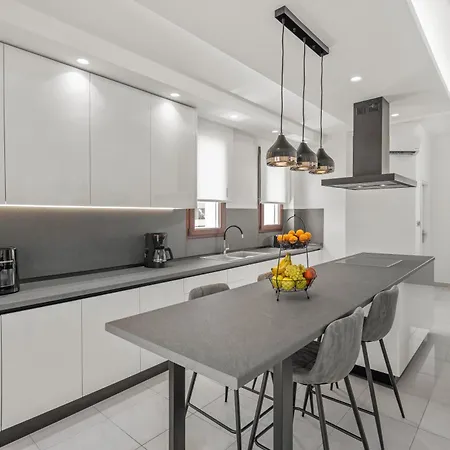 Old Town 7 Min - Free Airport Pickup - 6br Villa