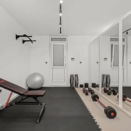 ヴィラ 7 Min From Center - 6br With Airport Shuttle