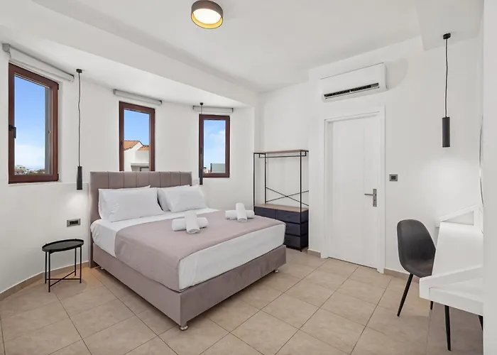 7 Min From Center - 6br With Airport Shuttle Villa Rhodes City