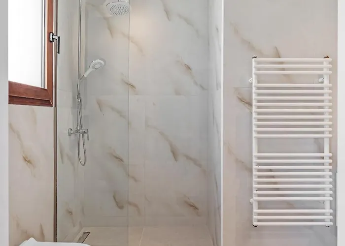 7 Min From Center - 6br With Airport Shuttle * Rhodes City